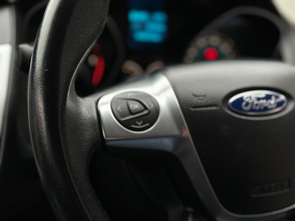 Used Ford Focus 2012 for sale - 76557084: Photo 14