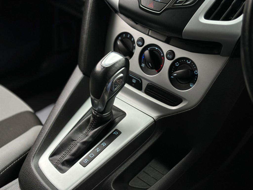 Used Ford Focus 2012 for sale - 76557084: Photo 19