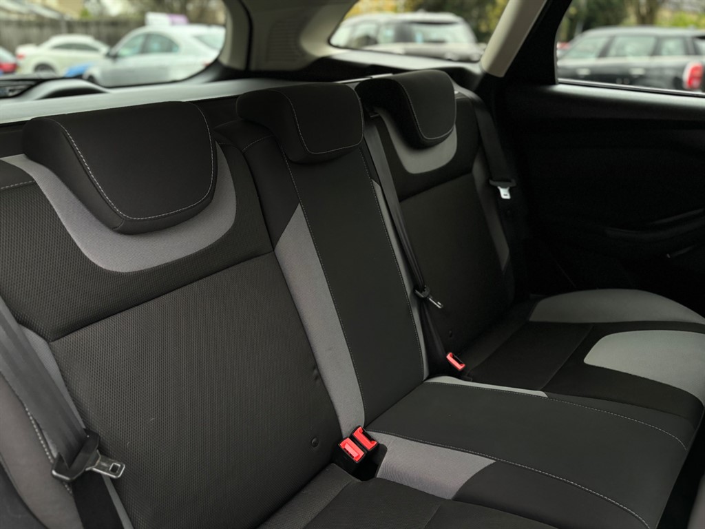 Used Ford Focus 2012 for sale - 76557084: Photo 22