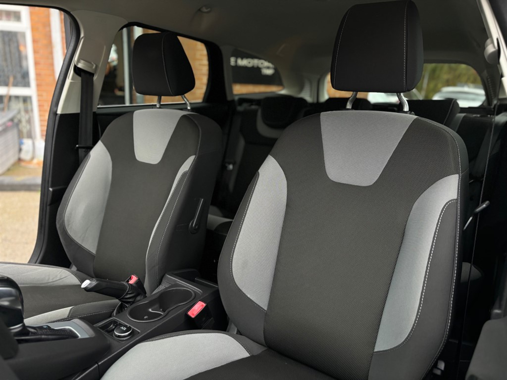 Used Ford Focus 2012 for sale - 76557084: Photo 23