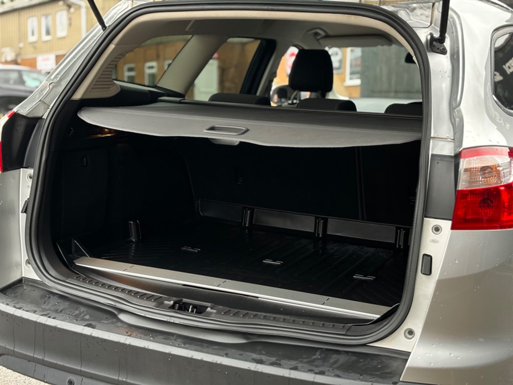 Used Ford Focus 2012 for sale - 76557084: Photo 9