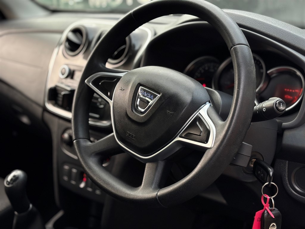 Used Dacia Sandero 2018 for sale - 77137934: Photo 12