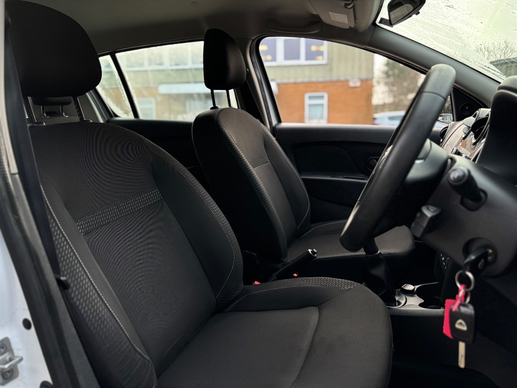 Used Dacia Sandero 2018 for sale - 77137934: Photo 14