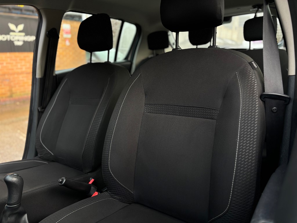 Used Dacia Sandero 2018 for sale - 77137934: Photo 16