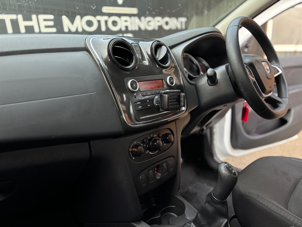 Used Dacia Sandero 2018 for sale - 77137934: Photo 21