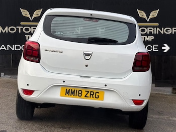 Used Dacia Sandero 2018 for sale - 77137934: Photo
