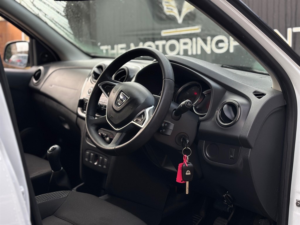 Used Dacia Sandero 2018 for sale - 77137934: Photo 7