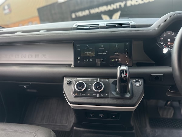 Used Land Rover Defender 2024 for sale - 75570011: Photo 11