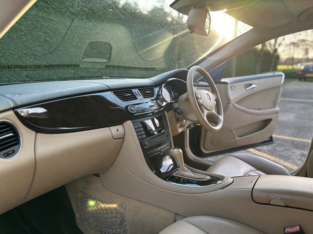 Used Mercedes-Benz CLS 2006 for sale - 77665325: Photo 12