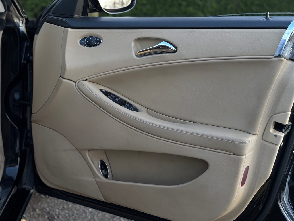 Used Mercedes-Benz CLS 2006 for sale - 77665325: Photo 14