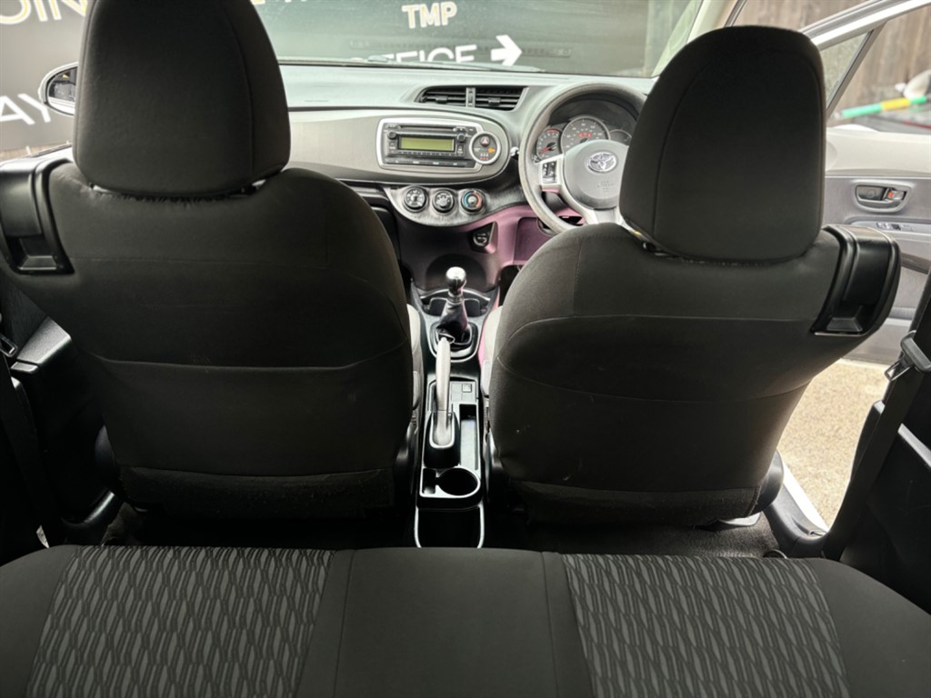 Used Toyota Yaris 2012 for sale - 75910729: Photo 19