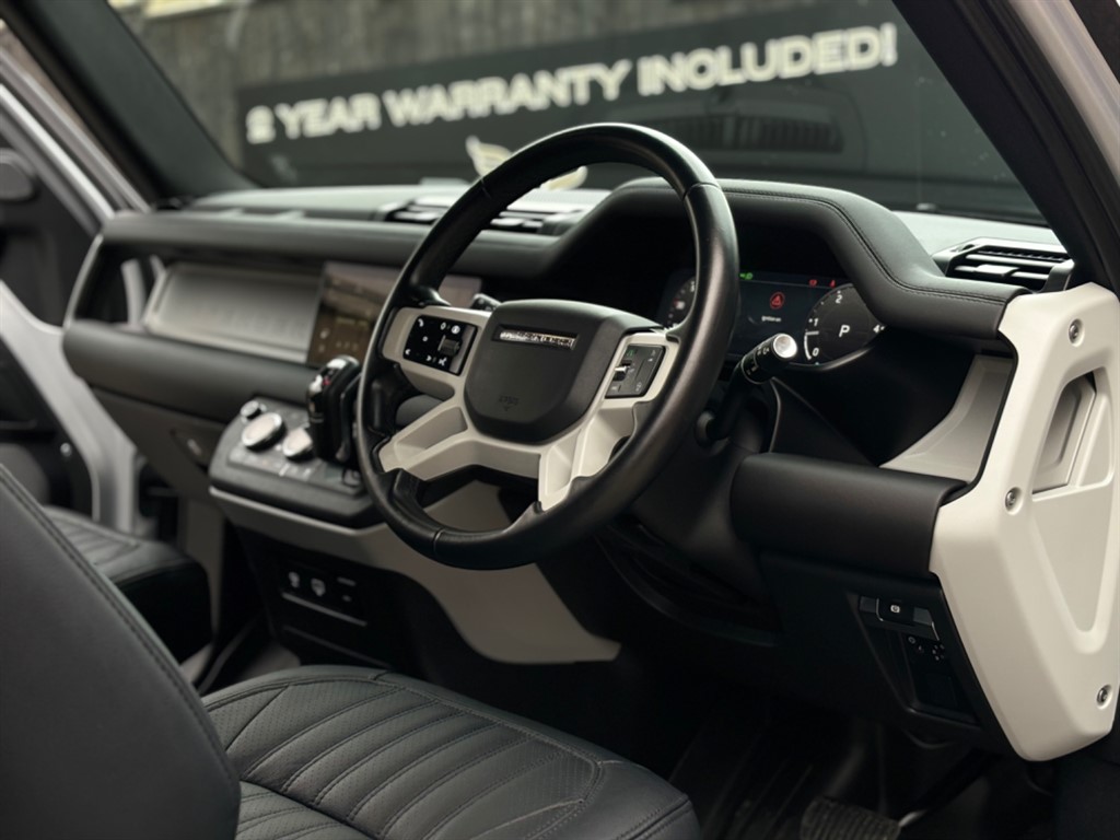 Used Land Rover Defender 2024 for sale - 76366684: Photo 16