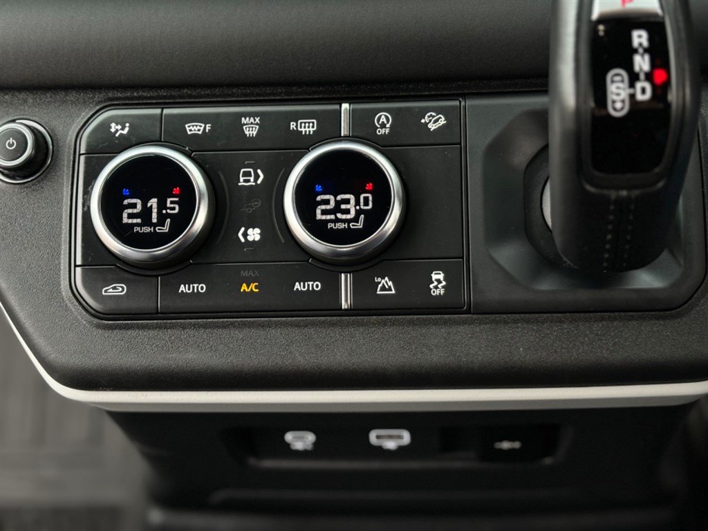 Used Land Rover Defender 2024 for sale - 76366684: Photo 23