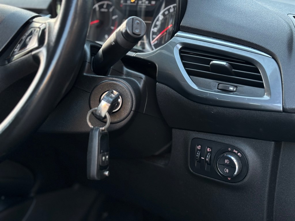 Used Vauxhall Corsa 2018 for sale - 76894966: Photo 14