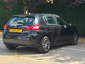 Used Peugeot 308 2016 for sale - 79264008: Photo