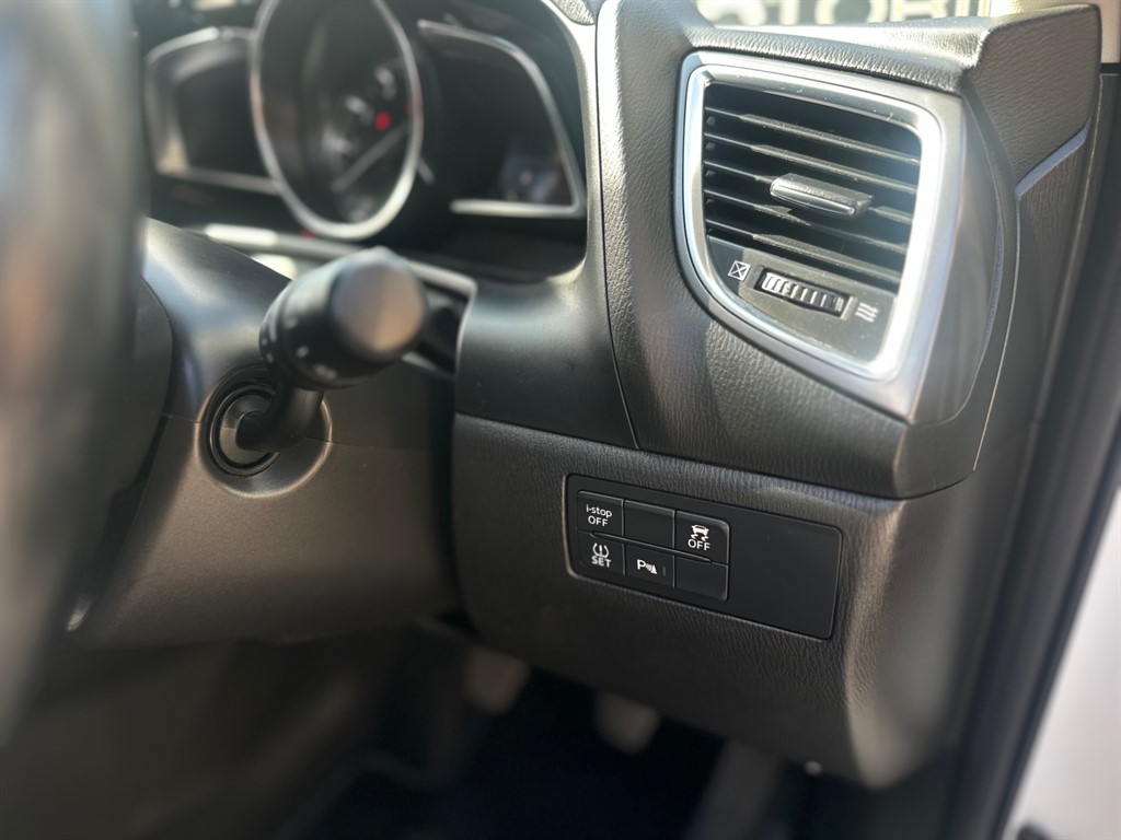 Used Mazda Mazda3 2016 for sale - 75572352: Photo 11