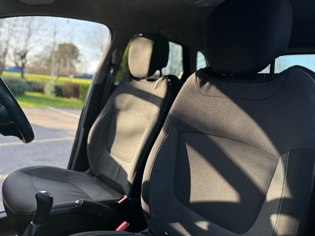 Used Renault Captur 2015 for sale - 77732838: Photo 21