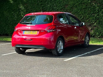 Used Peugeot 208 2016 for sale - 79583988: Photo