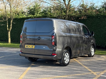 Used Ford Transit Custom 2024 for sale - 78081529: Photo