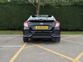 Used Honda Civic 2018 for sale - 77819203: Photo