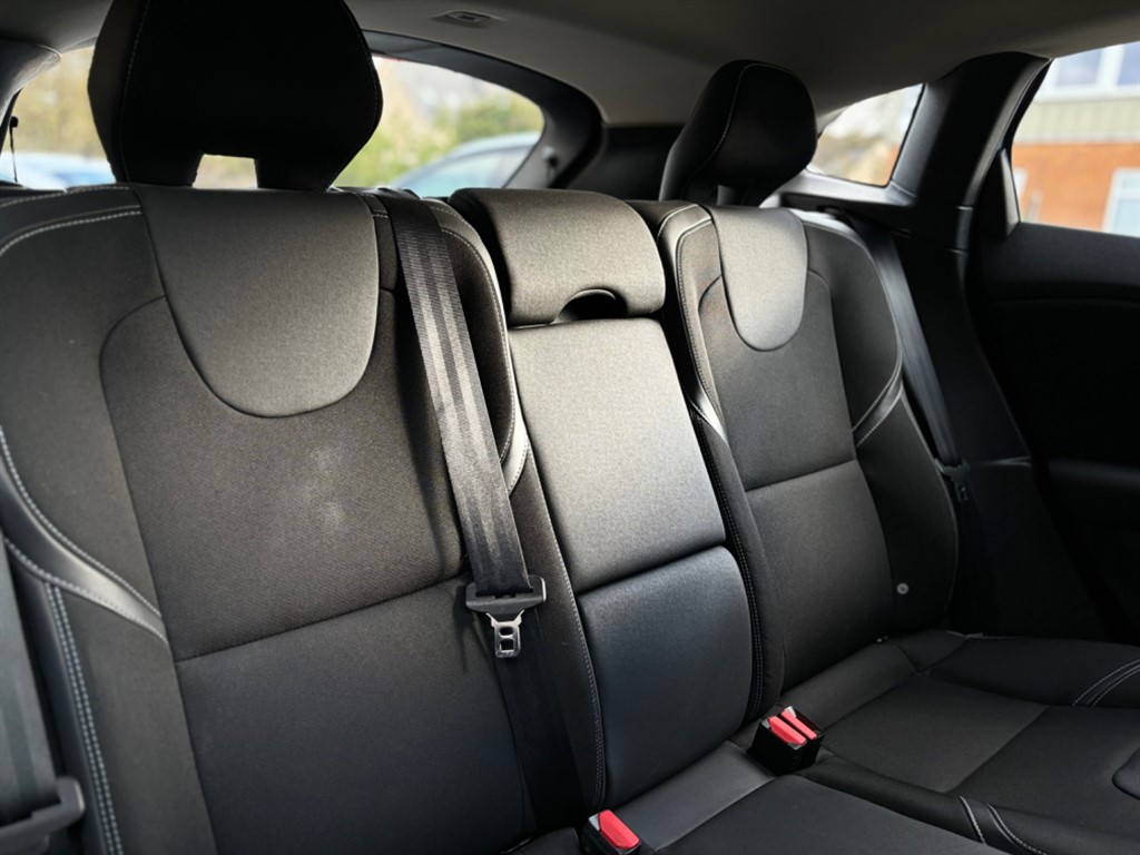 Used Volvo V40 2015 for sale - 76355288: Photo 16