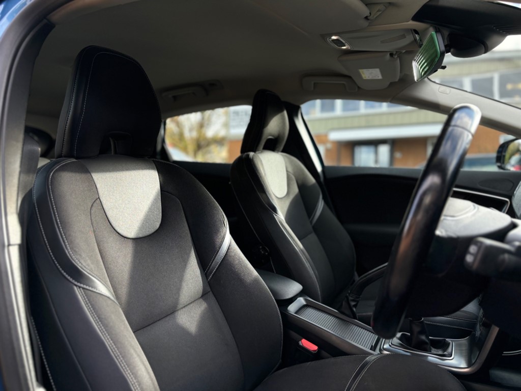 Used Volvo V40 2015 for sale - 76355288: Photo 17