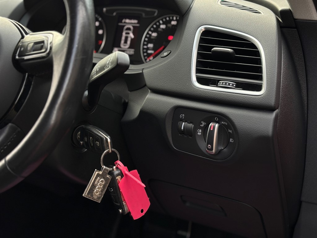 Used Audi Q3 2017 for sale - 76780495: Photo 9