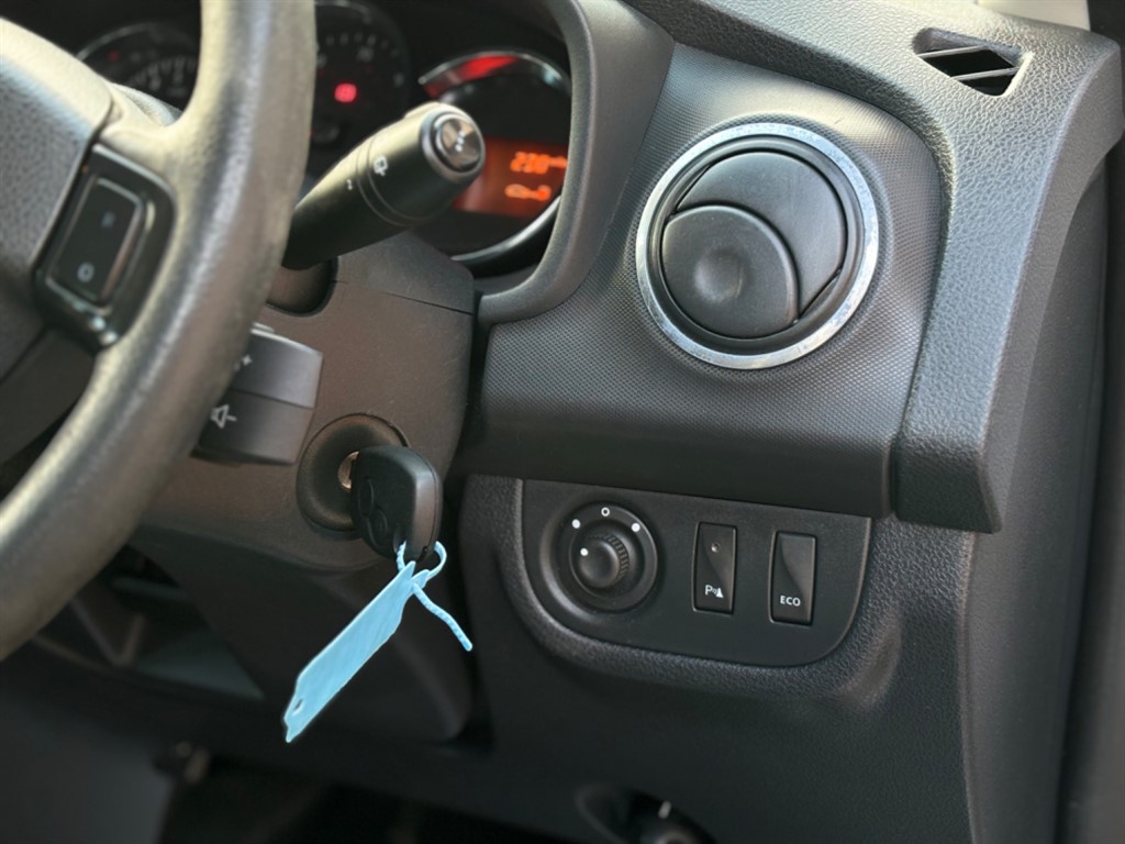 Used Dacia Sandero 2015 for sale - 76390317: Photo 7