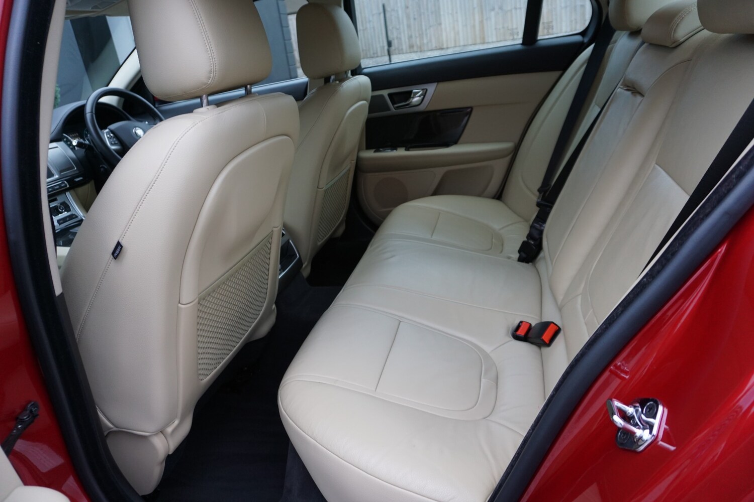 Used Jaguar XF 2015 for sale - 76017414: Photo 14