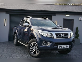Used Nissan Navara 2016 for sale - 79303238: Photo