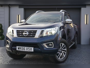 Used Nissan Navara 2016 for sale - 79303238: Photo