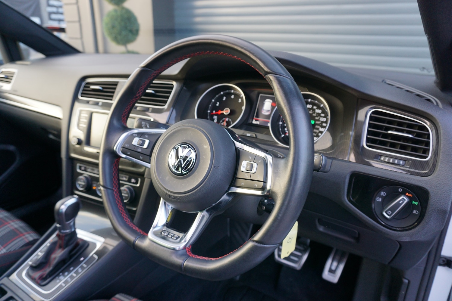 Used Volkswagen Golf 2016 for sale - 76767408: Photo 12