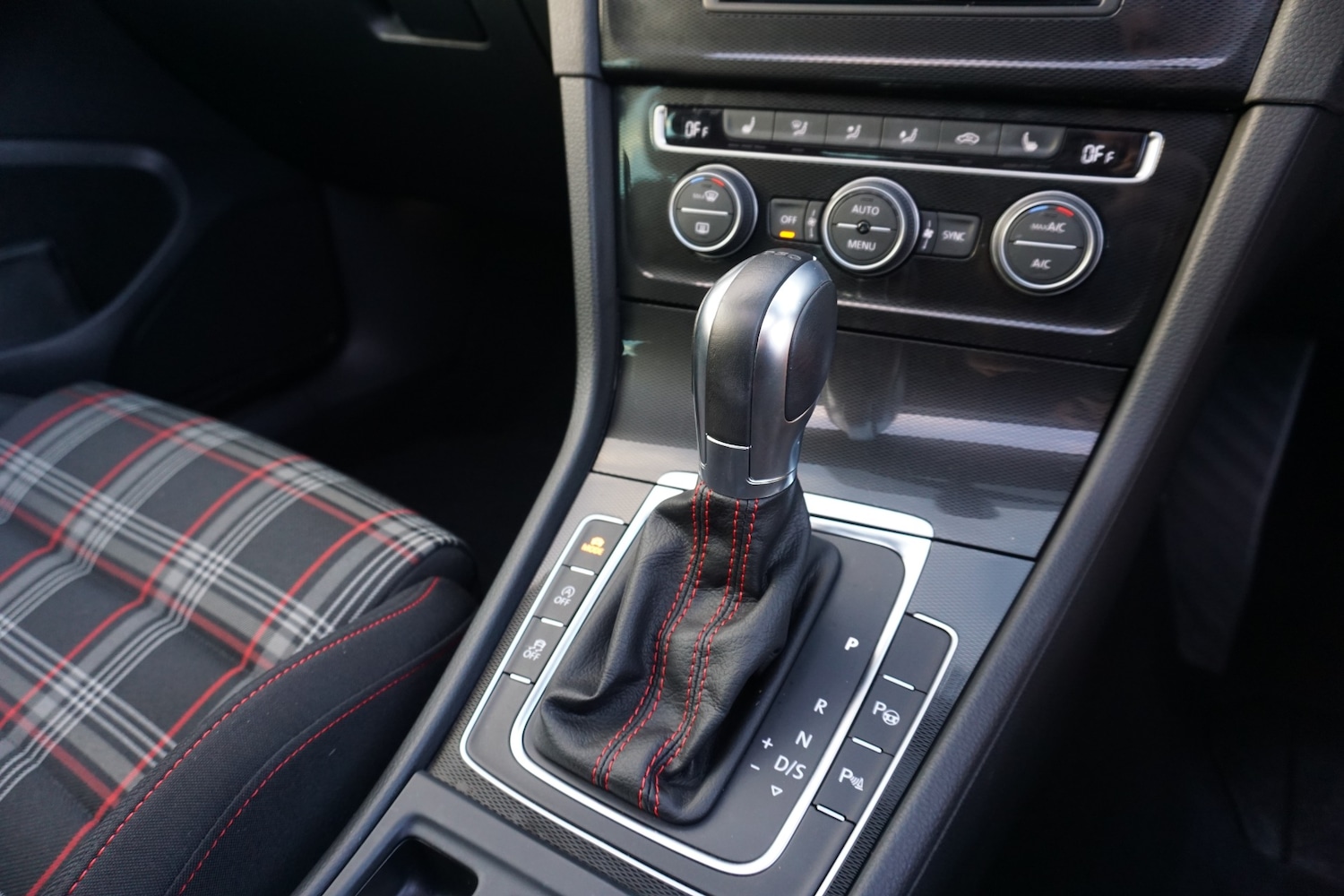 Used Volkswagen Golf 2016 for sale - 76767408: Photo 15