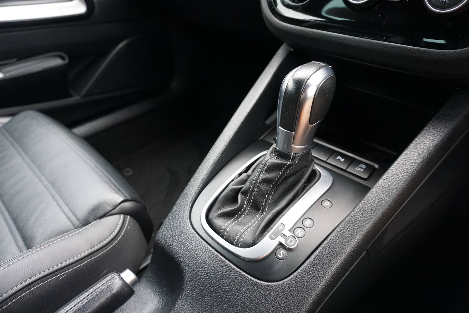 Used Volkswagen Scirocco 2017 for sale - 78098440: Photo 16