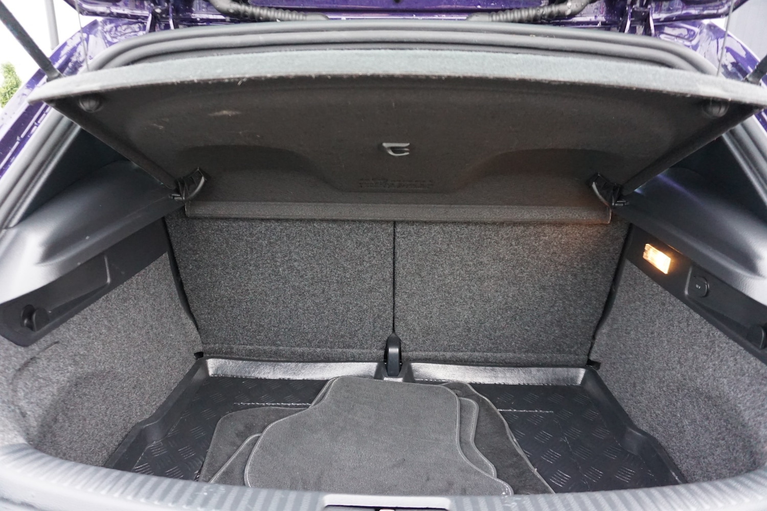 Used Volkswagen Scirocco 2017 for sale - 78098440: Photo 18