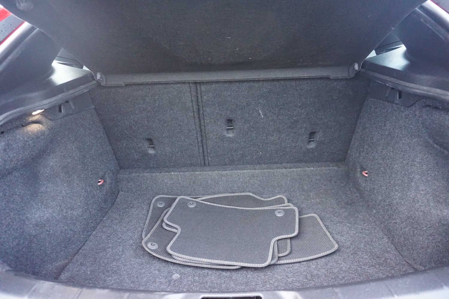 Used Volvo V40 2015 for sale - 75984995: Photo 18