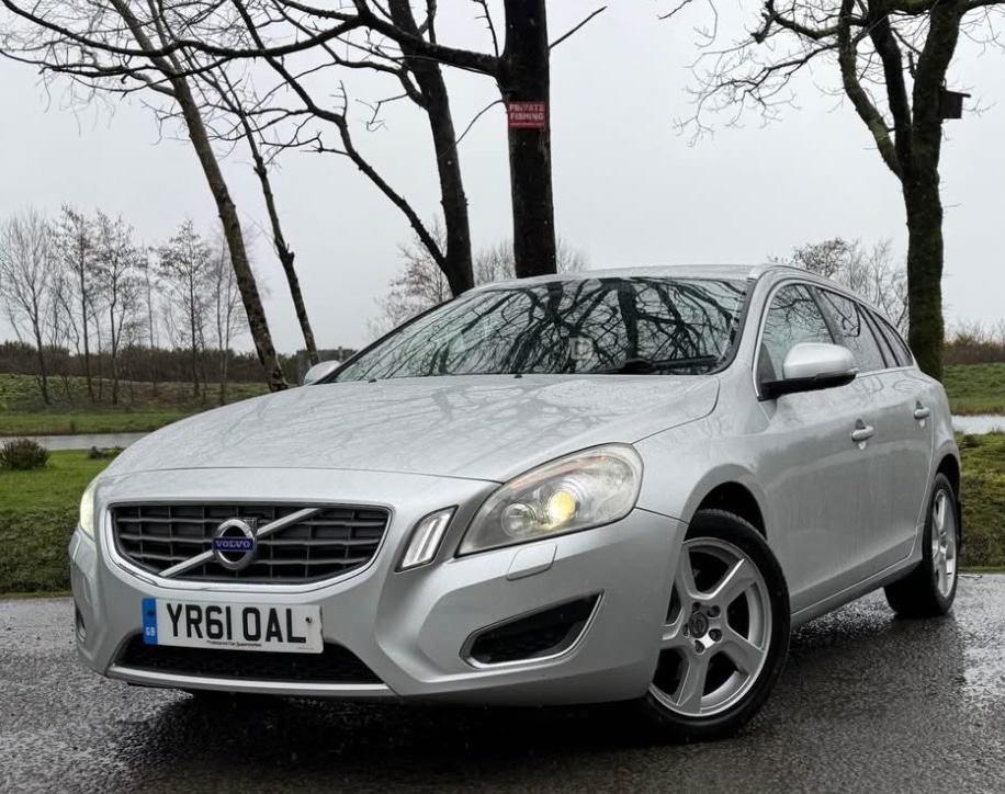 Used Volvo V60 2011 for sale - 77980791: Photo 5