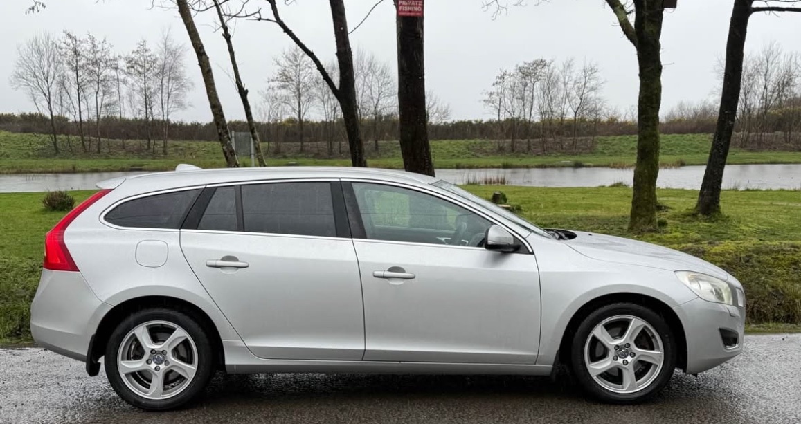 Used Volvo V60 2011 for sale - 77980791: Photo 7