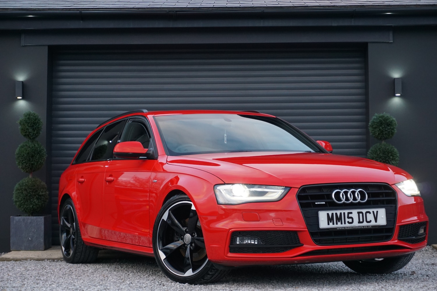 Used Audi A4 2015 for sale - 76766882: Photo 2