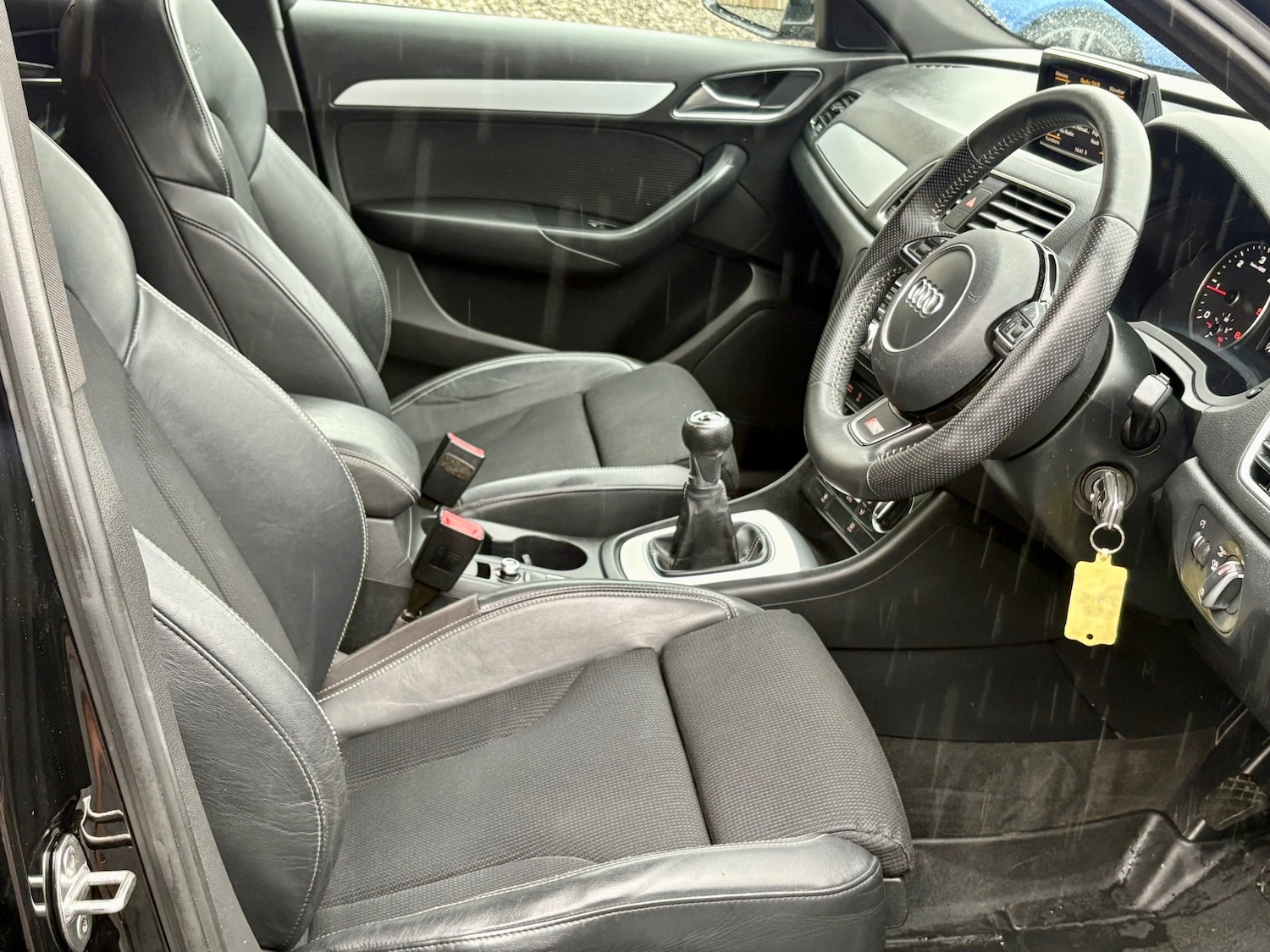 Used Audi Q3 2015 for sale - 77474886: Photo 2