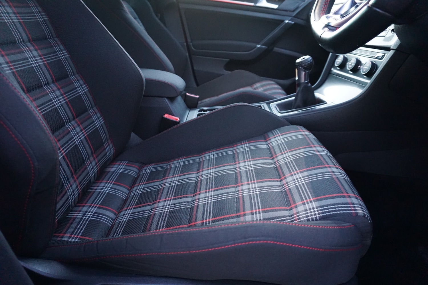 Used Volkswagen Golf 2014 for sale - 76179055: Photo 11