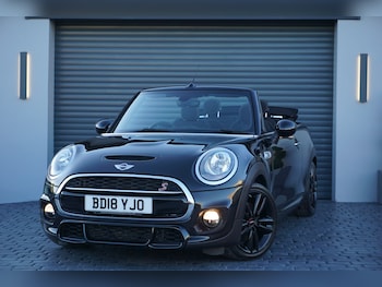 Used MINI Convertible 2018 for sale - 78296769: Photo