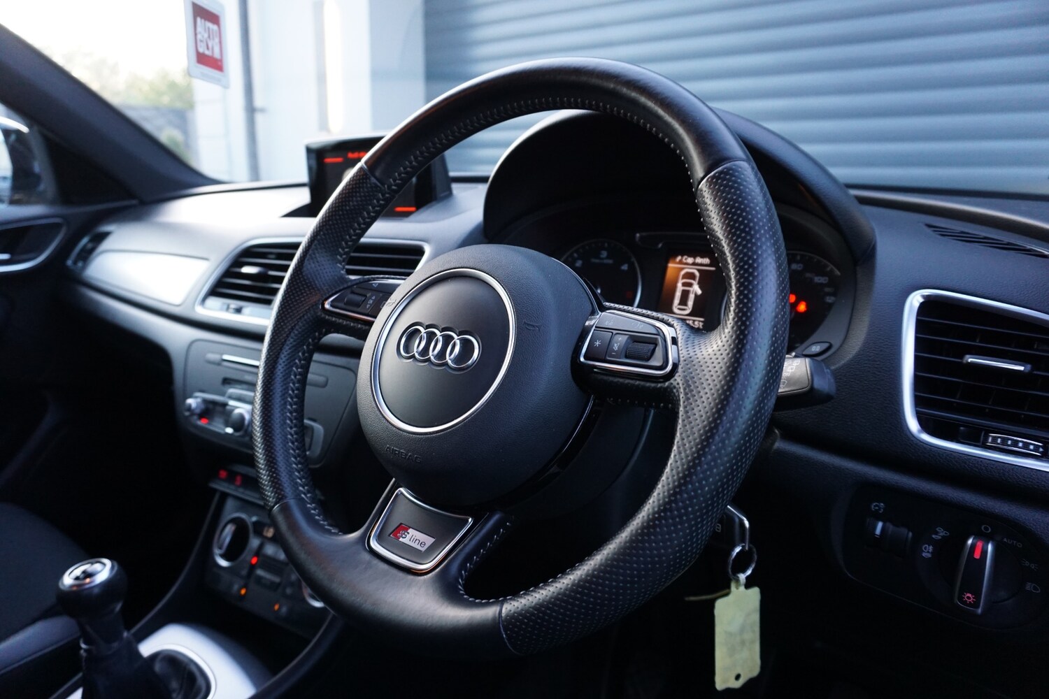 Used Audi Q3 2015 for sale - 78169376: Photo 14