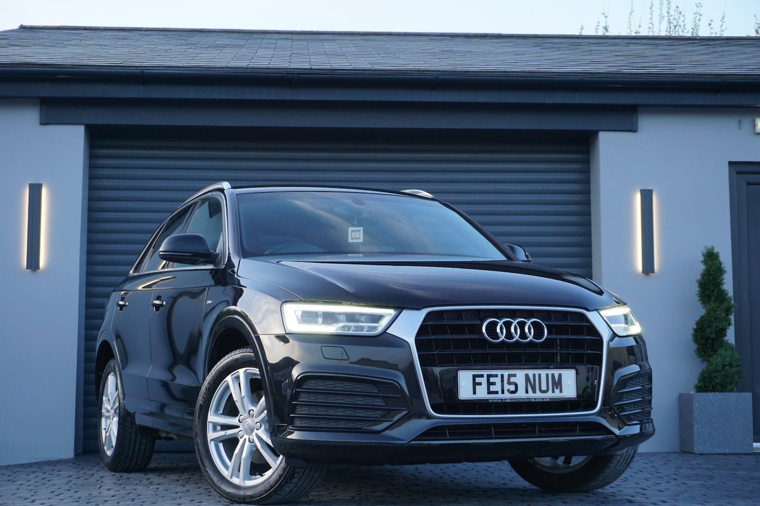 Used Audi Q3 2015 for sale - 78169376: Photo 2
