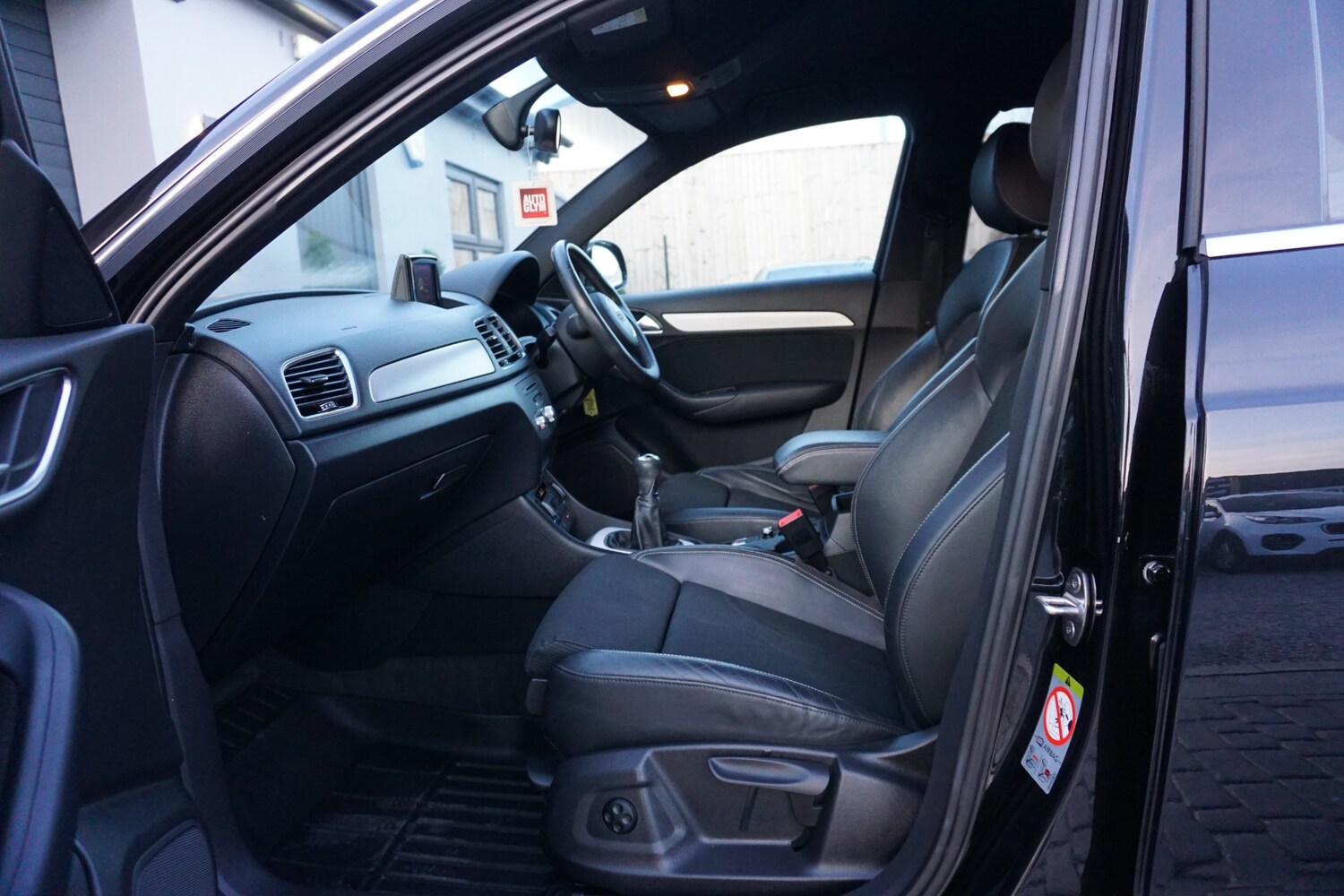 Used Audi Q3 2015 for sale - 78169376: Photo 9