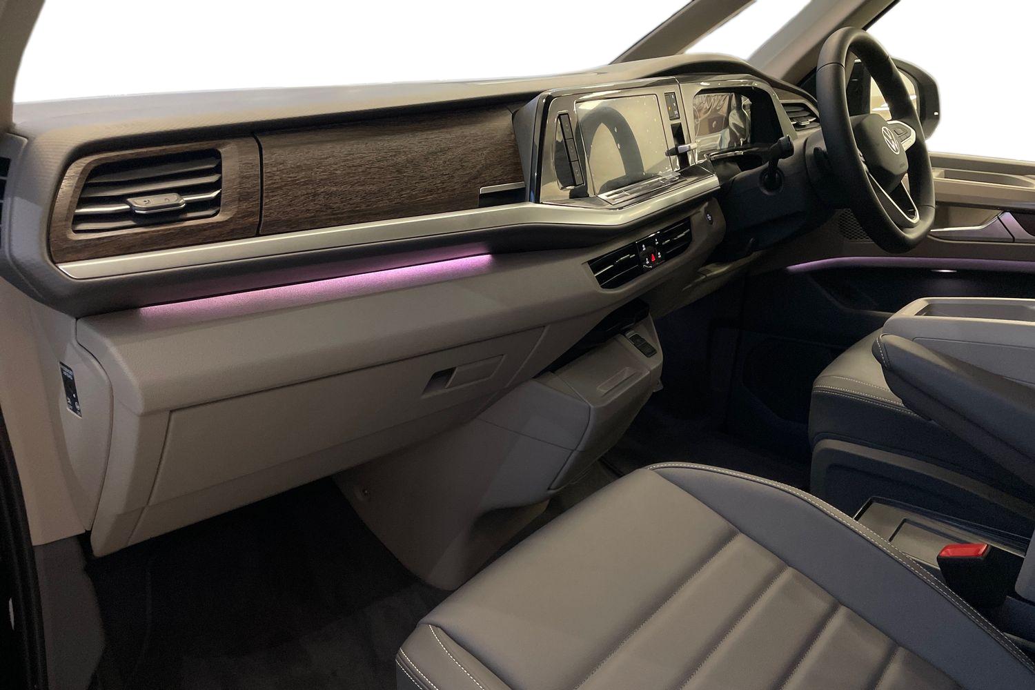 Used Volkswagen Multivan 2025 for sale - 77372747: Photo 2