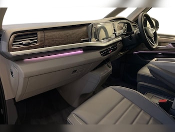 Used Volkswagen Multivan 2025 for sale - 77372747: Photo