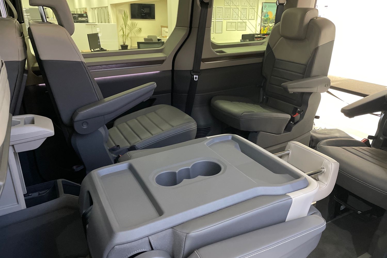 Used Volkswagen Multivan 2025 for sale - 77372747: Photo 9