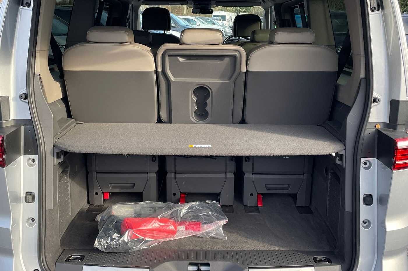 Used Volkswagen Multivan 2025 for sale - 76680325: Photo 10