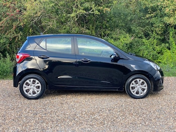 Used Hyundai i10 2015 for sale - 75836652: Photo